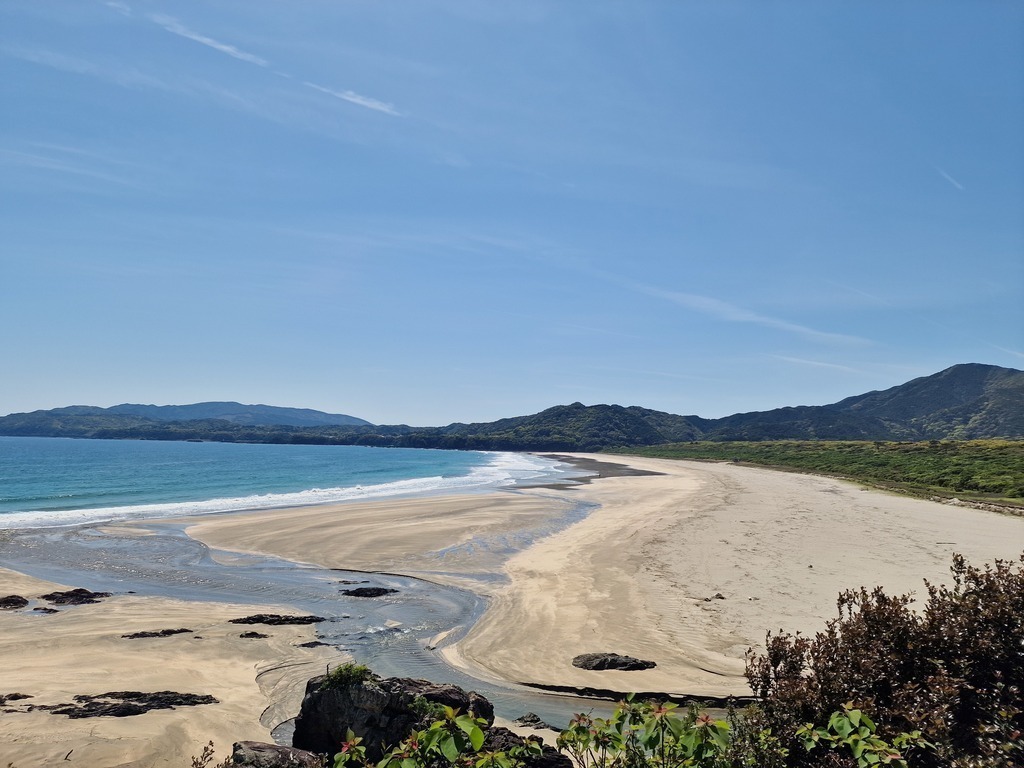 A long sandy beach